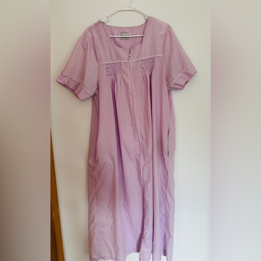 Anthony Richards Short Sleeve
House Dress with Front Zip and Pockets Purple